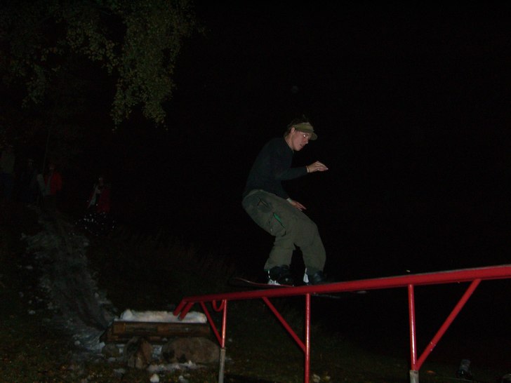 mkt trevlig lördag kväll.. Foto: djoni. Åkare: emil.