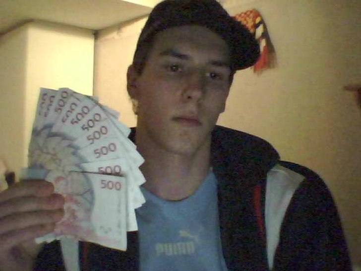 cash kommer cash går ;). Foto: kabbelito. Åkare: kabbelito.