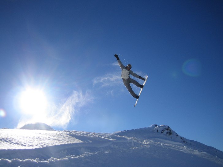 sikta på den han som står där borta... ( o ja, . Foto: Joakim Larson. Åkare: Fredrik Söderström.