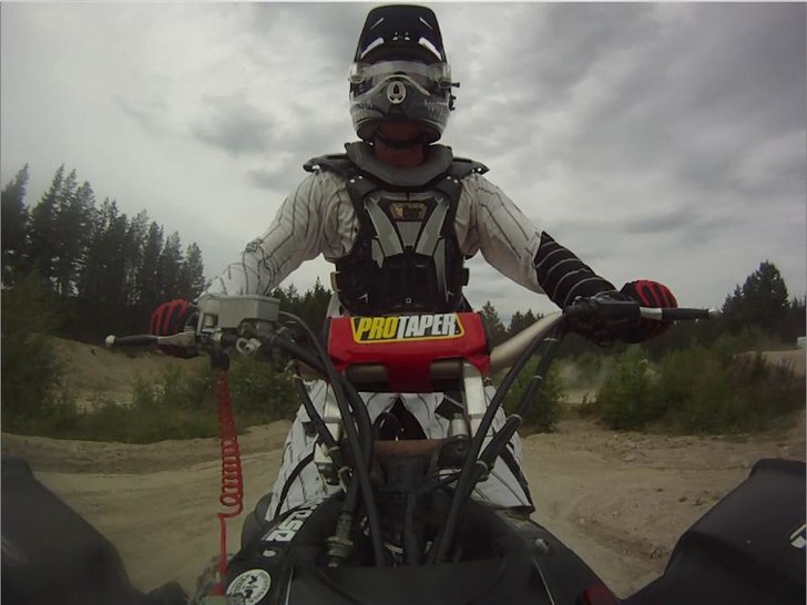 Filmade lite med min Gopro HD hjälmkamera!. Foto: Gopro motosport HD. Åkare: Rasmus Havbring.