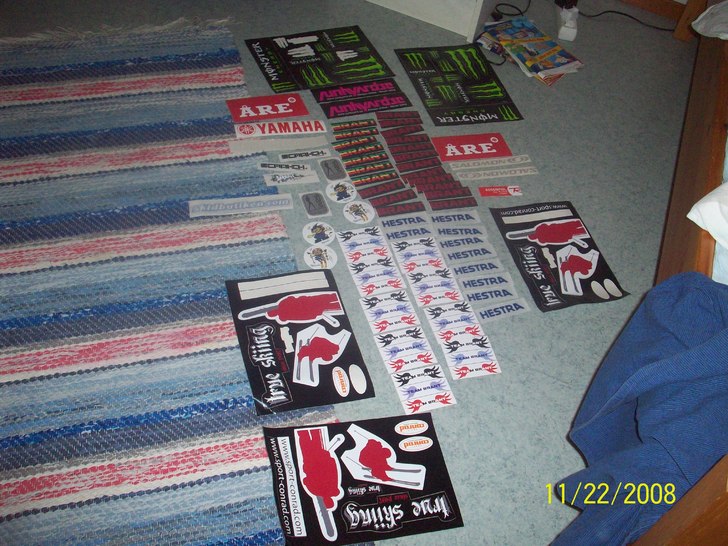 mina stickers. Foto: alle. Åkare: mina klistermärken.