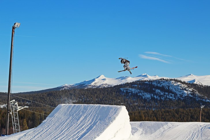 Wallisch mute 3 i andra svarta. Foto: Marcus Petersén. Åkare: Gabbe Petersén (Jag).