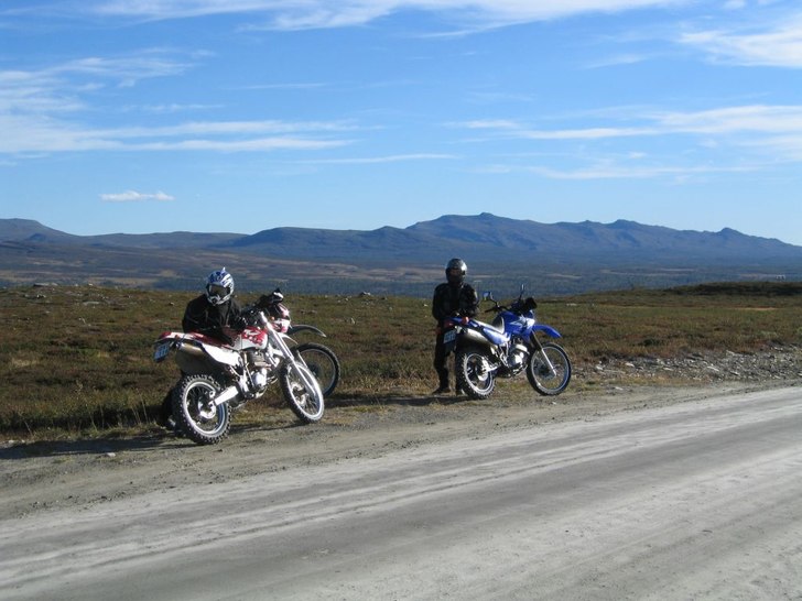 fjällen kan va fint på sommarn också! :). Foto: Henrik Almqvist. Åkare: Matte o Martin.