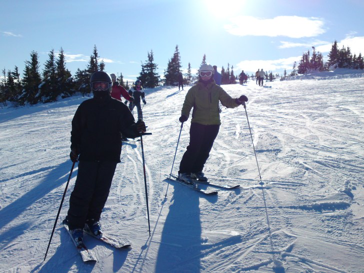 Ludvig & Vickie i Solskenet vid Lindvallen/Per. Foto: Niclas Åslund. Åkare: Victoria & Ludvig Åslund.