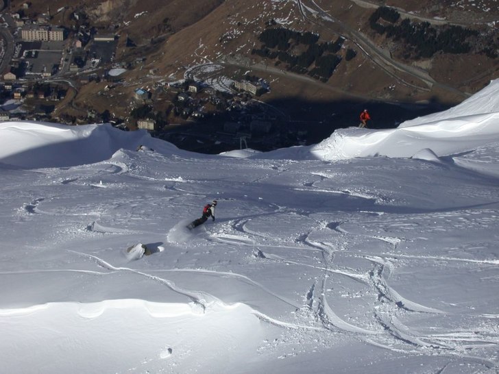 Första pudret för säsongen 03-04!. Foto: Andreas "Farfar" Lindholm. Åkare: Viktor "Vincent" Andersson.