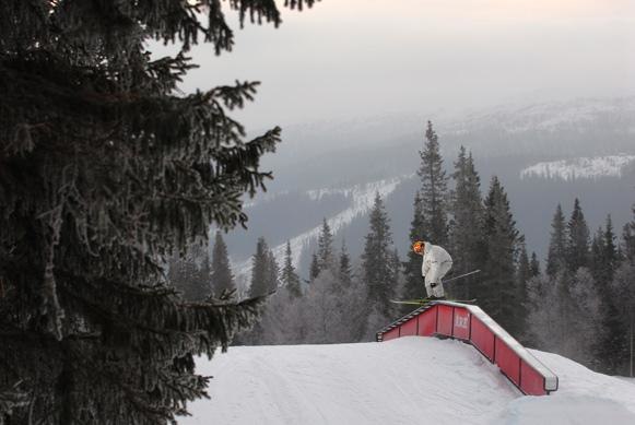 Up flat down / Åre. Foto: Henke Johansson. Åkare: Niklas Dahlin.