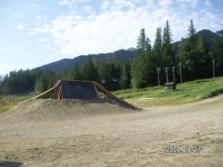 wallride... Foto: eric sävenfalk.