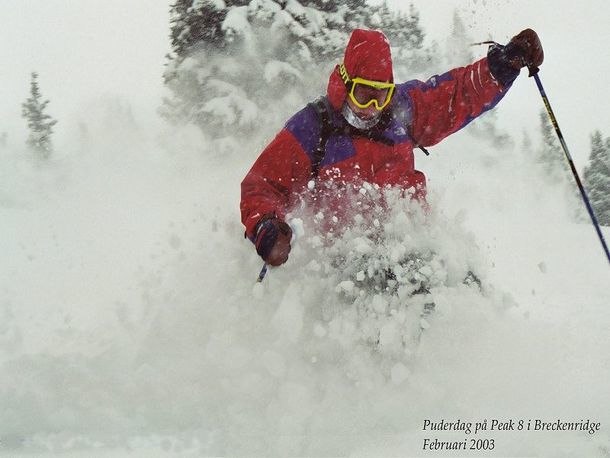 Morgonen efter ett av säsongens största dump i C. Foto: Jonas Emilsson. Åkare: Rickard Nordlund.