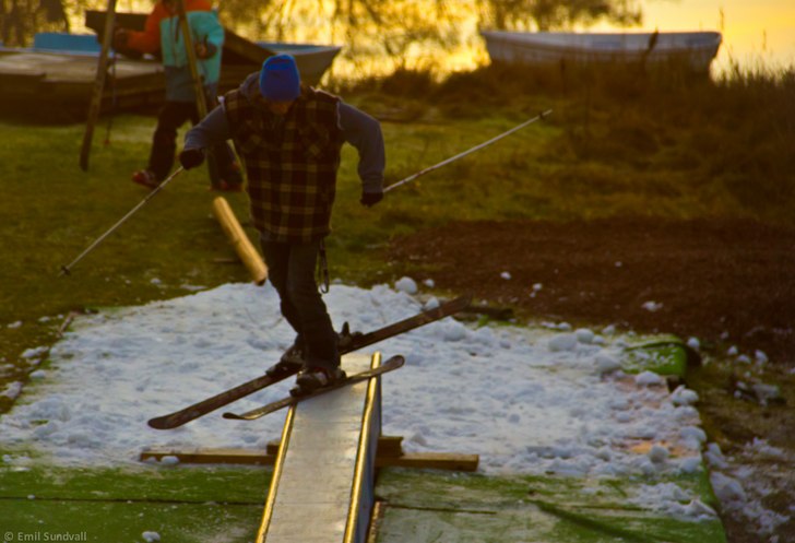 Emil Sundvall Photo:
http://www.facebook.com/emil. Foto: Emil Sundvall. Åkare: Tobias Johansson.