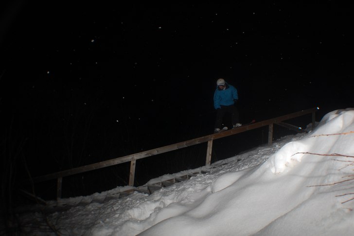 Sälen by's trä räcke. Foto: Niklas Jönsson. Åkare: Daniel Jönsson.