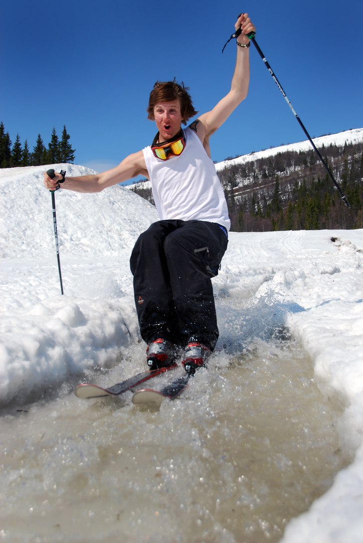Mera bäckåkning under valborg! =). Foto: Erik Hammarsten. Åkare: Petter Elfsberg.