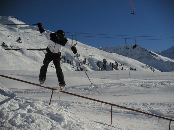 Foto: Henrik Augustsson. Åkare: Micke Axbom.