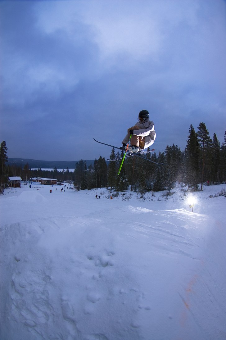 en baklänges snurr i mini parken!. Foto: christoffer wastegård. Åkare: johan dahlstedt.