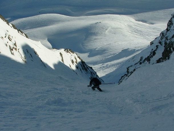 Couloir Des Rossets. Foto: Daniel Salomonsson. Åkare: Håkan Karlsson.