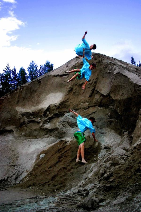 bio från hög höjd :P. Foto: Johan Lantz. Åkare: Elov Olsson.