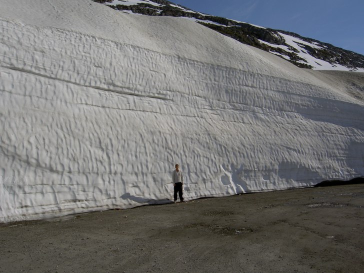 Sommarskidåkning i Styrn 2005. Snö fanns det got. Foto: Karl Kurtti.