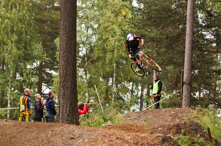 Swecup DH 2011. Foto: Mathias Lindkvist. Åkare: Martin Söderström.