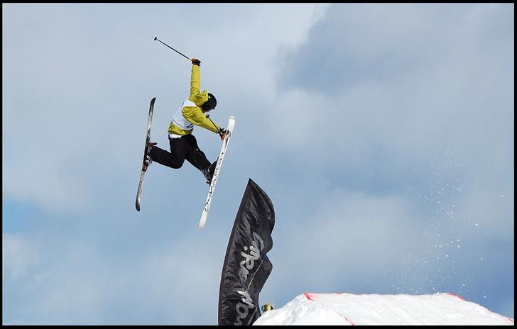 Jag kör på i finalen i Catastophy 2007. Foto: Emil Halvarsson. Åkare: Jesper Norén.