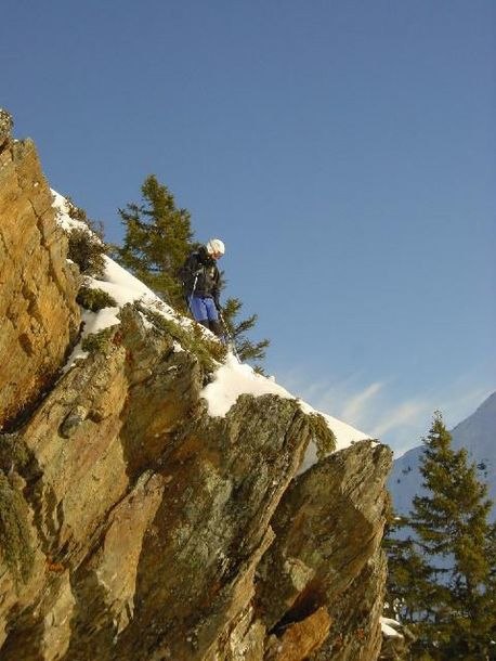 Hike i Sonnekopf nära St Anton. Fredrik förbered. Foto: Magnus Lageson. Åkare: Fredrik Andersson.