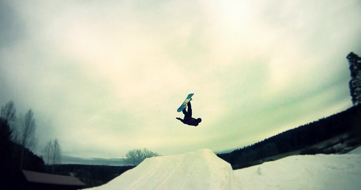 frontflip. Foto: Alfred bolsöy. Åkare: micke oldhammer.