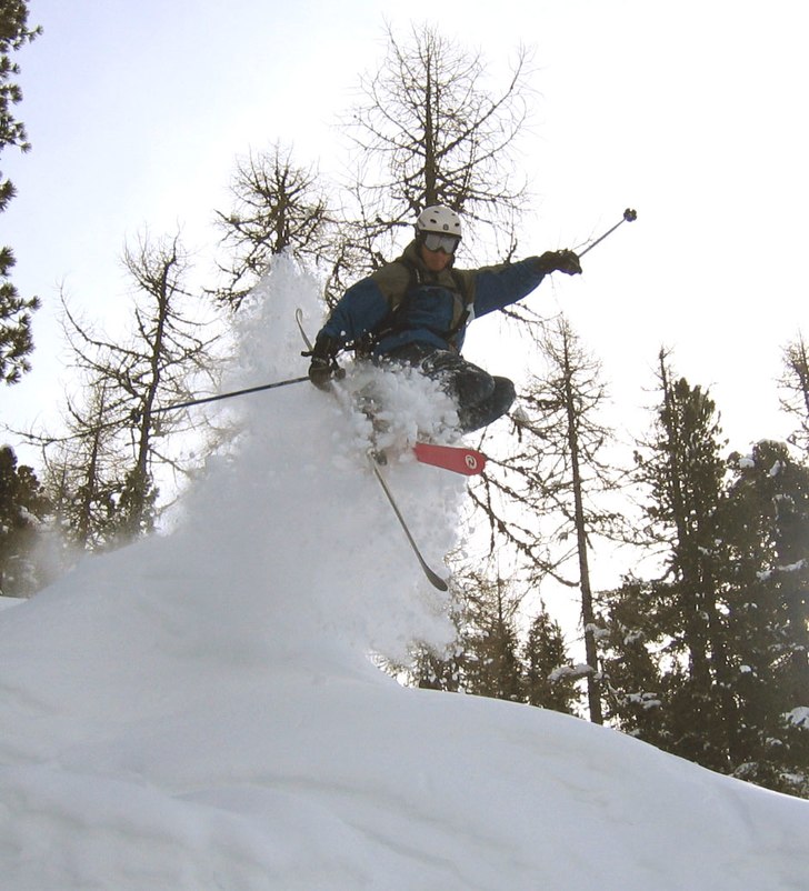 Nån grab, sjukt fin snö. Foto: Emil Thörne. Åkare: Christoffer Schack.