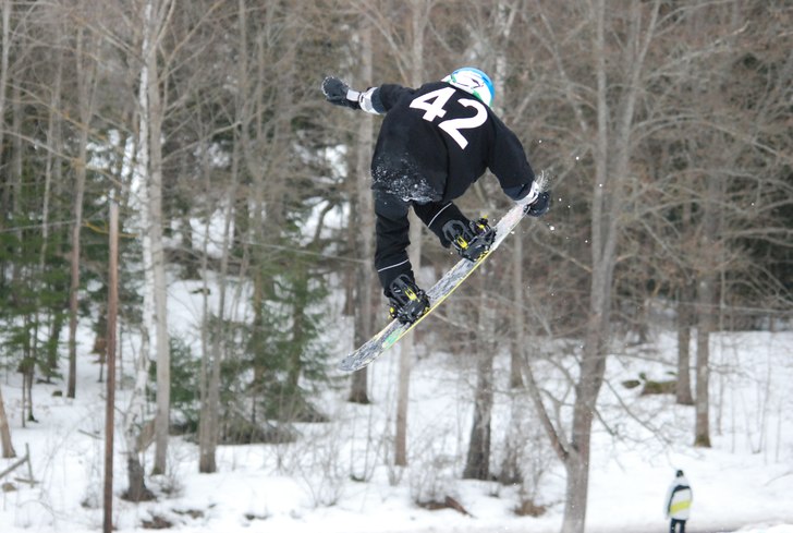 Bruket Big Air 13/3 2011. Foto: Peter Broström. Åkare: Simon Gustafsson.