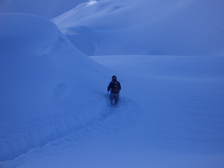 Lagom mycket snö... Foto: Robban Hortlund. Åkare: Kalle Hallert.