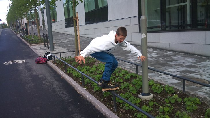 fetttttttttttt       NNNAJJJJJJJJJJJJS. Foto: abdull karim. Åkare: sebastian leidstedt.