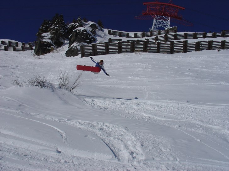 Hoppet blev inte riktigt som planerat, men jag gil. Foto: Göran Östling. Åkare: Micke.