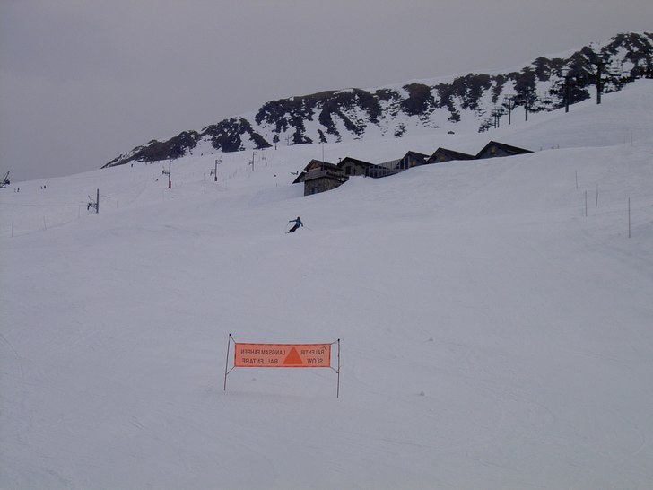 Henke carvar :P Slow? Hell no ;). Foto: Oskar Johansson. Åkare: Henke.