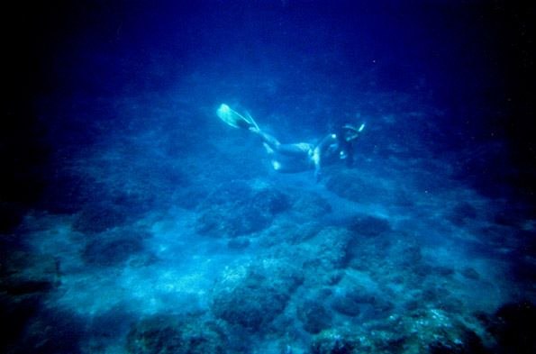 Deep under water. Foto: Nikke. Åkare: Jag.