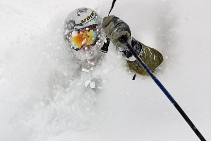 Vissa dagar är det lite mer snö än andra. 
Det. Foto: Johan Hellman. Åkare: Sebastian Percival.