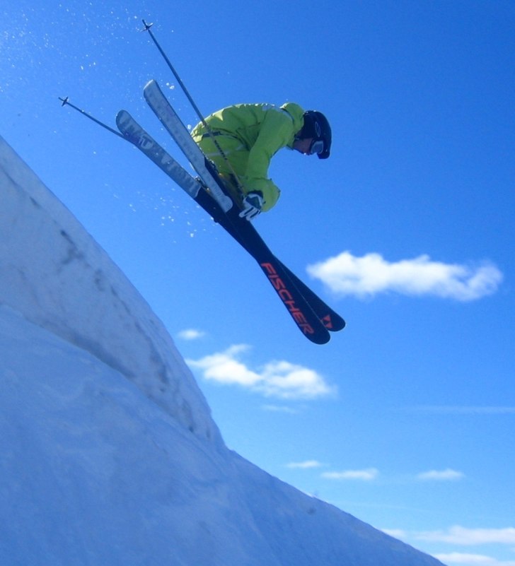 Hängdrivan utanför väggen. Foto: Martin Bengtsson. Åkare: Henrik Liljeqvist.