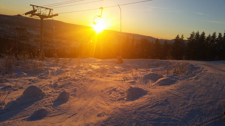 Gode forhold
Himmelen er helt åpen og gradestokke.