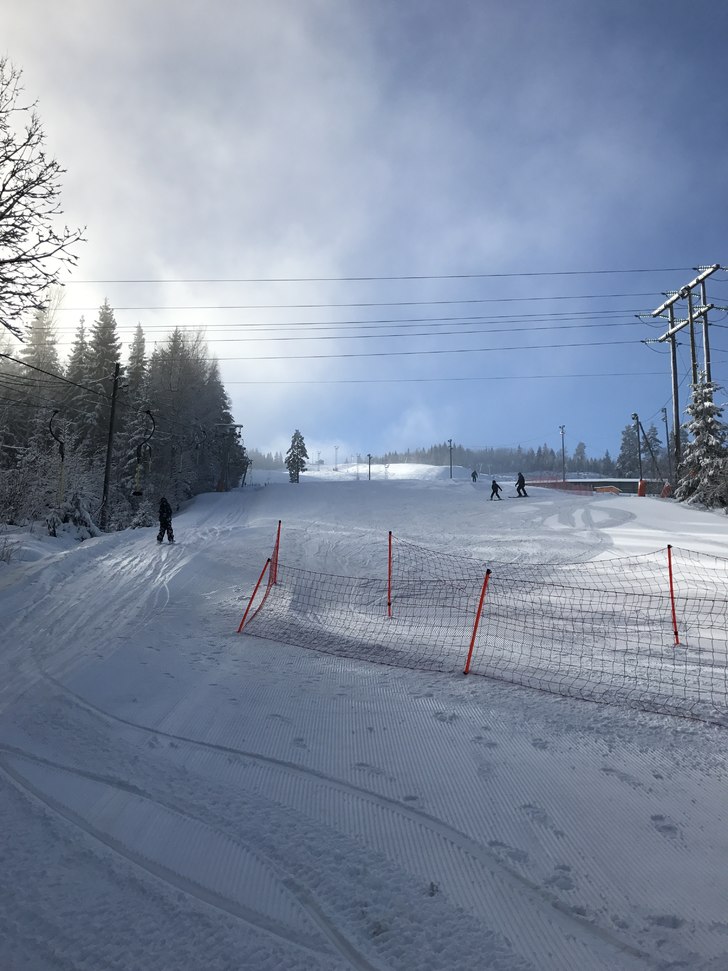 10cm nysnø kom i natt! 
.