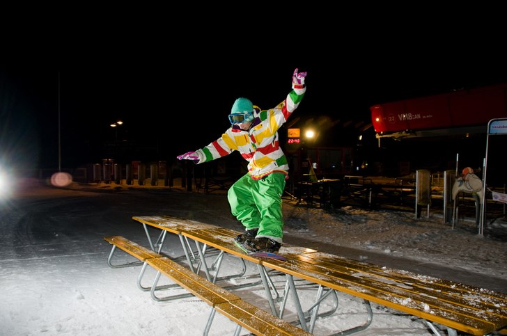nollie to crocked nose, bs 1out. Foto: Dan Hedegren. Åkare: Peter Lindström.