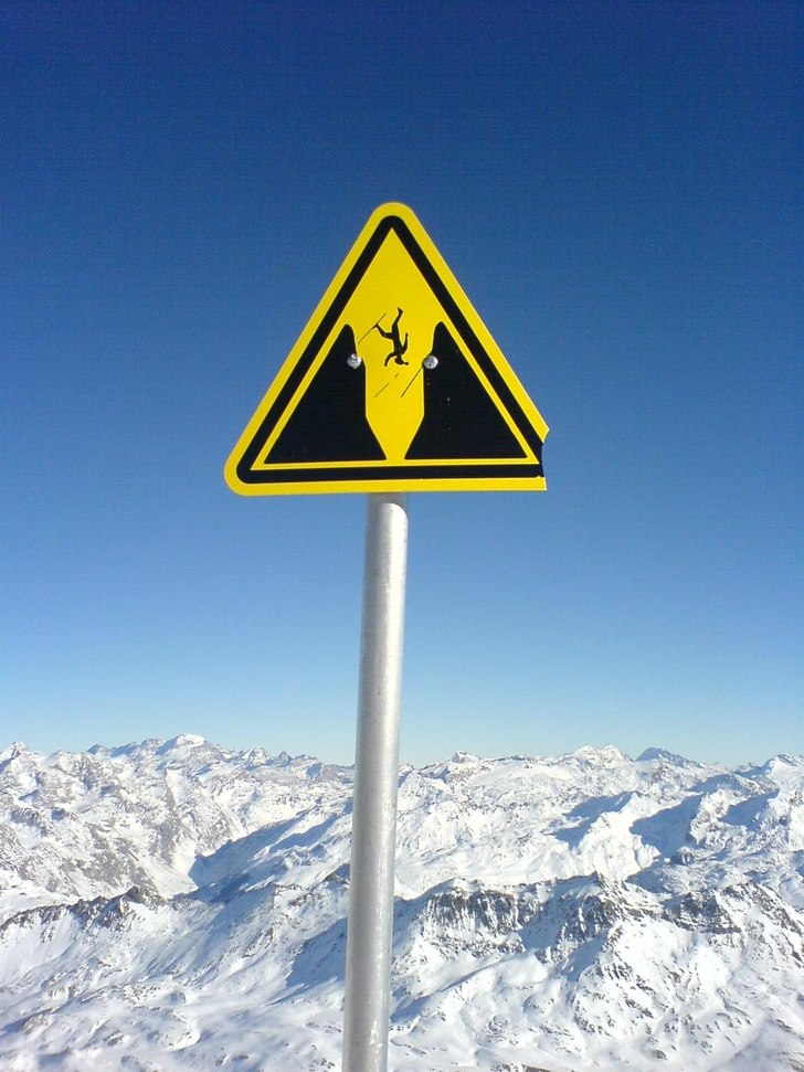 Liten vacker skylt som poetiskt beskriver vad man . Foto: Christoffer Mattsson. Åkare: Inte jag, inte du heller....