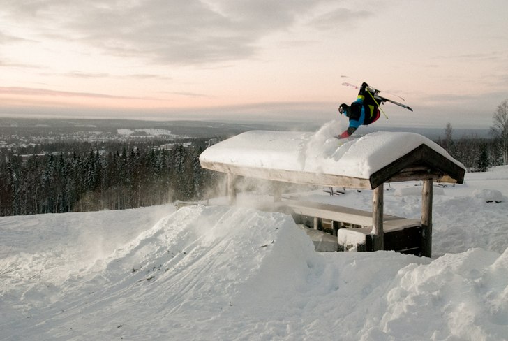 Handplant. Foto: Gustaf Wennerström. Åkare: Erik Lundmark.