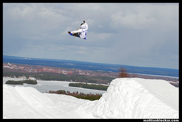 bs 5 nosegrab. Foto: Mattias Klockar. Åkare: Anders Nises.