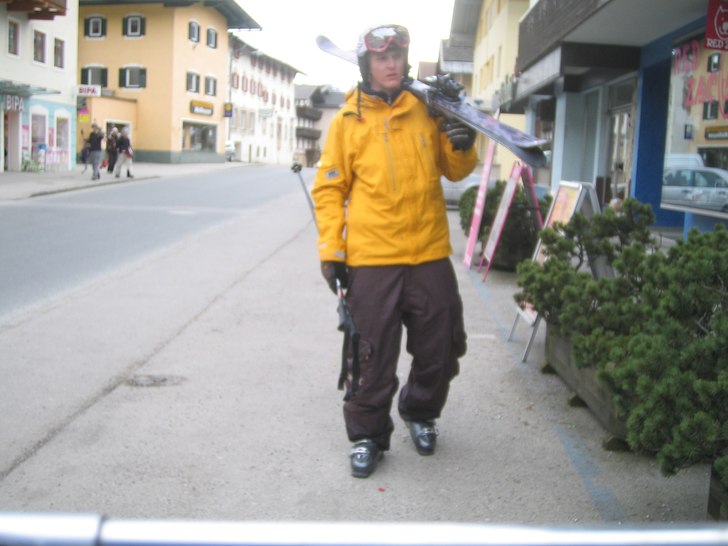 går hem igenom byn!. Foto: Browh!. Åkare: Oscar T (jag).