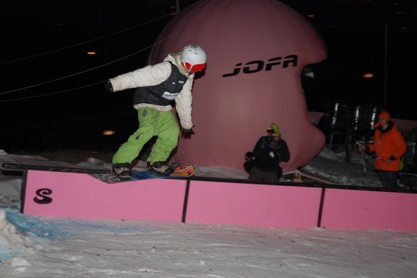 bs noseslide. Foto: Carl mueller. Åkare: Mathias Törnqvist.