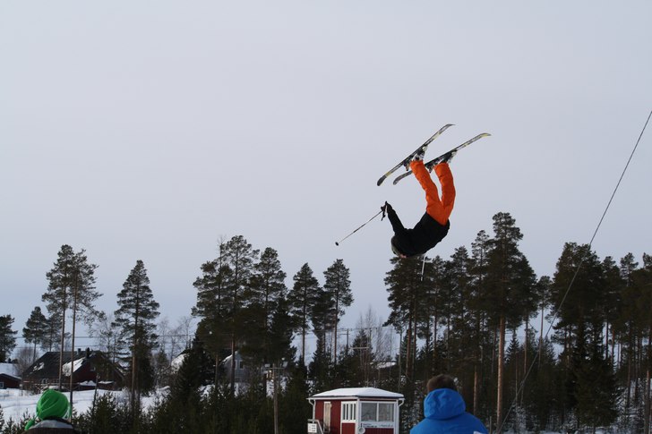 Chillar med en seg flip,. Åkare: Dennis kangasmaa.