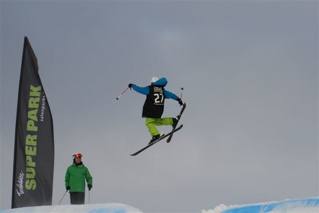 Sälen slopestyle. Foto: Thomas Jobs. Åkare: Jesper Trägårdh.