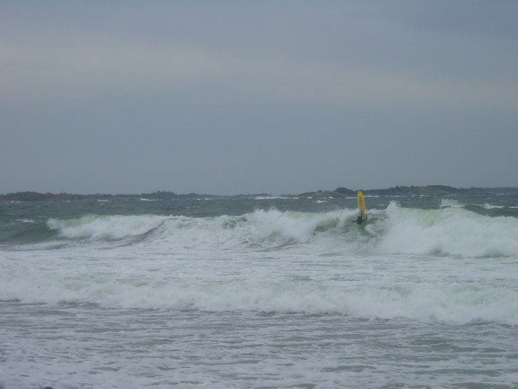 A wipeout on a Big day, and the day was Wednesday.. Foto: Johan Isaksson. Åkare: Okänd.