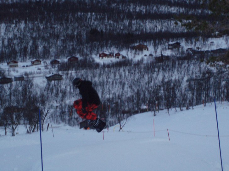 Försöker mig på en grab!!. Foto: Åsa Bäck. Åkare: Anton Bäck.
