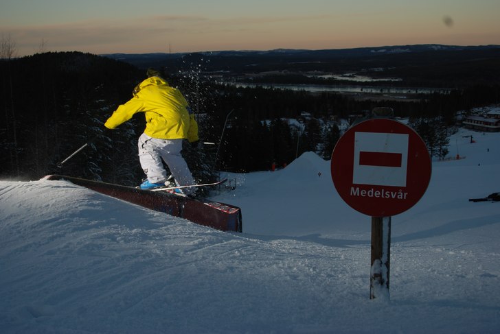 Foto: Erik Larsson. Åkare: Adam Persson.