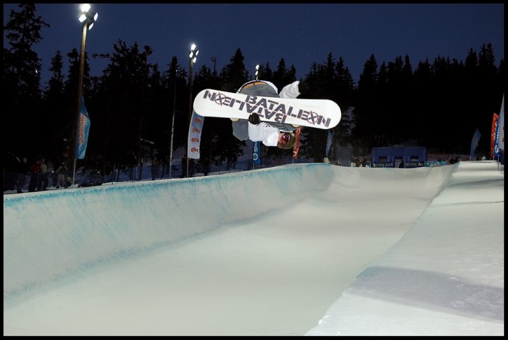 Halfpipe SM 2005. Foto: Ulf Lindner. Åkare: För mig okänd.