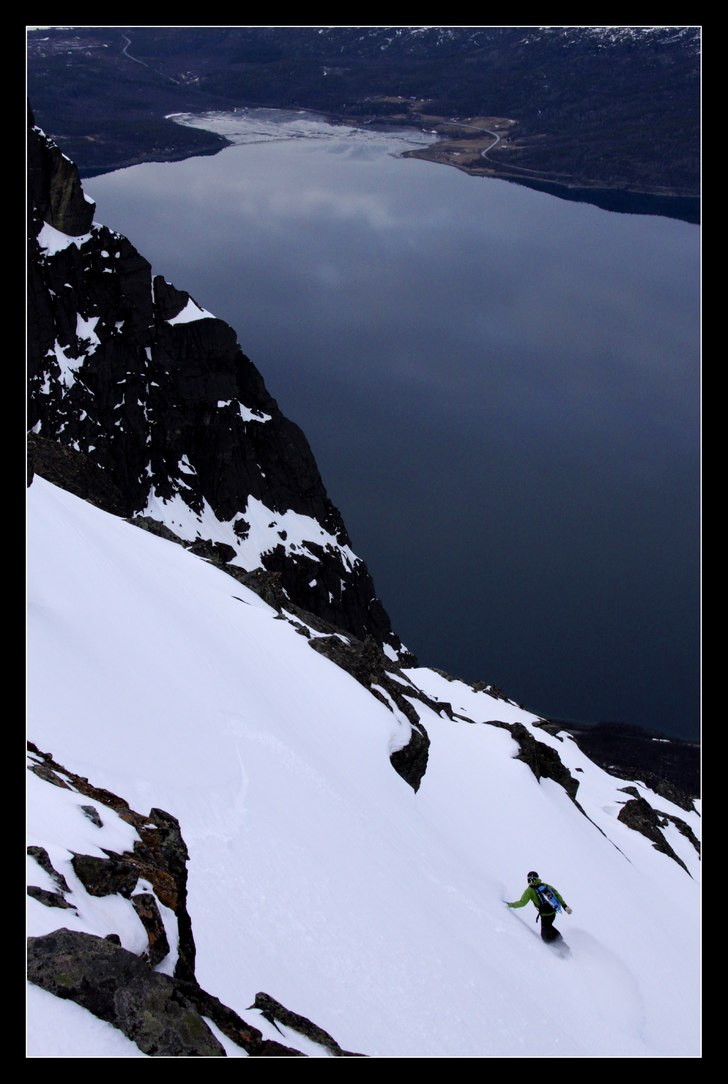 Maj tur i Narvik på rombaksstöttas baksida. Foto: Fredrik Bengtssn. Åkare: Erik Memmi.