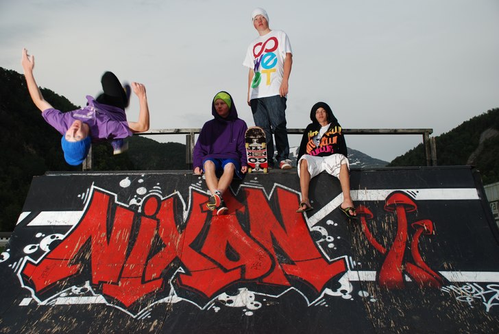 Lagfoto från fonna. Foto: Viktor Larsson. Åkare: Gustav Larsson, Viktor Larsson, Gustav Vågfelt, Anton Krouthen.