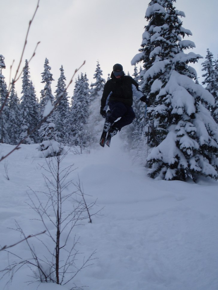 Hittade ett gött hopp som vi hade mkt kul med.. Foto: Lili-ann Carlsson. Åkare: Johan Carlsson.